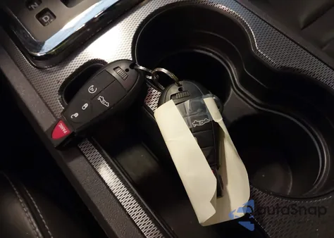 2013 Dodge Challenger R/T Classic z USA, uszkodzony, nr VIN 2C3CDYBT9DH684009